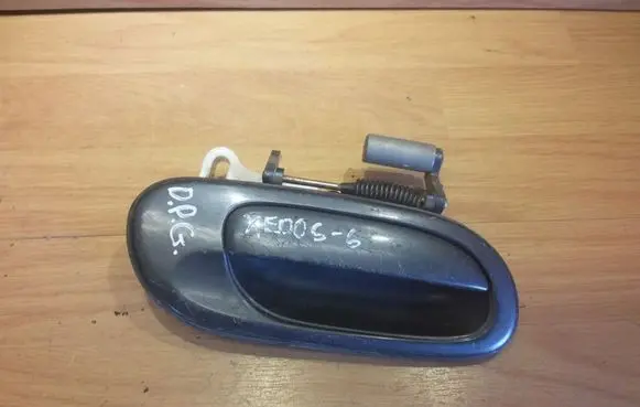 Mazda Xedos 6 Rear door exterior handle Z93130