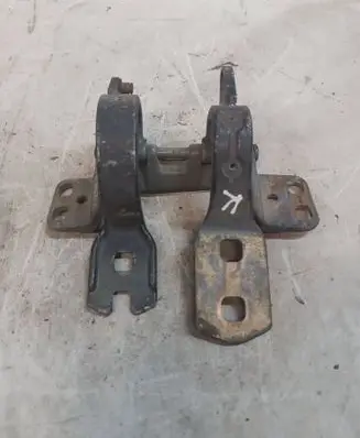 BMW 5 E39 Tailgate/trunk/boot hinge