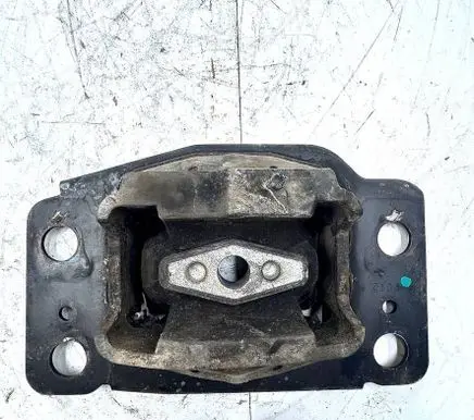 Ford Fusion II Engine mount bracket DG937M121CA