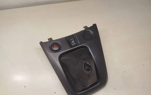 Nissan NV200 Gear lever shifter trim leather/knob 68262JX55A P10401B13A00