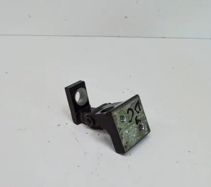 Audi Q7 4L Rear door upper hinge 7L0833402C