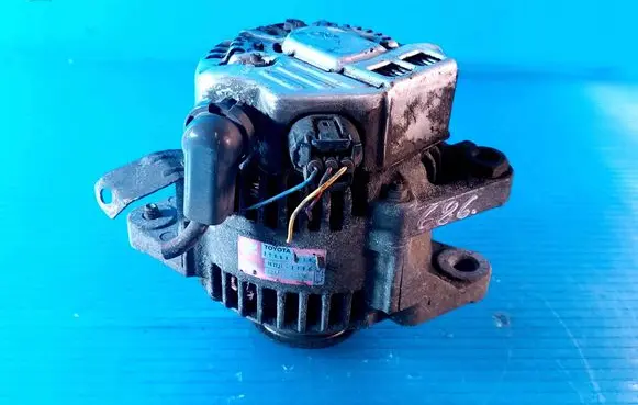 Toyota Yaris Verso Generator/alternator 1022112780