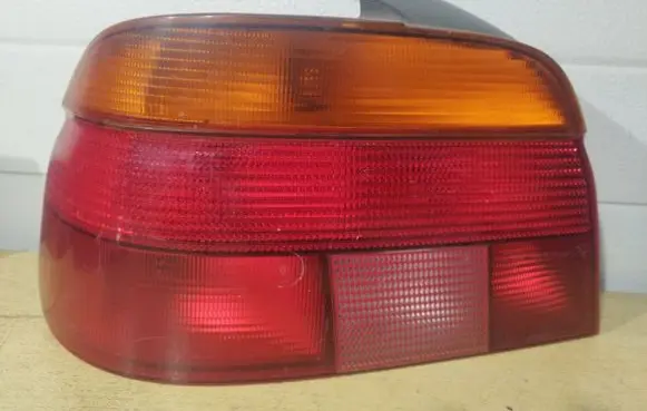 BMW 5 E39 Rear/tail lights 8358031 2VF00724001