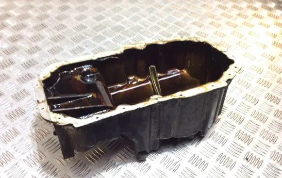 Volkswagen Golf V Oil sump 03C103603J