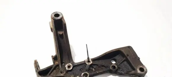 Skoda Octavia Mk2 (1Z) Front lower control arm/wishbone