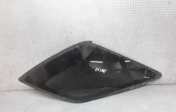 KIA Sorento Rear side window