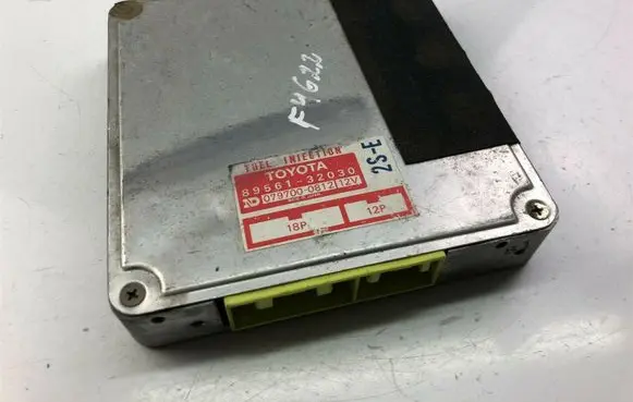 Toyota Camry Other control units/modules 8956132030 F2622
