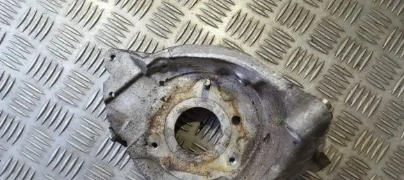 Peugeot 406 Engine mounting bracket 96389217