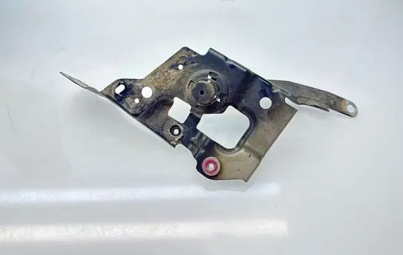 BMW 3 G20 G21 Fender mounting bracket 7419401