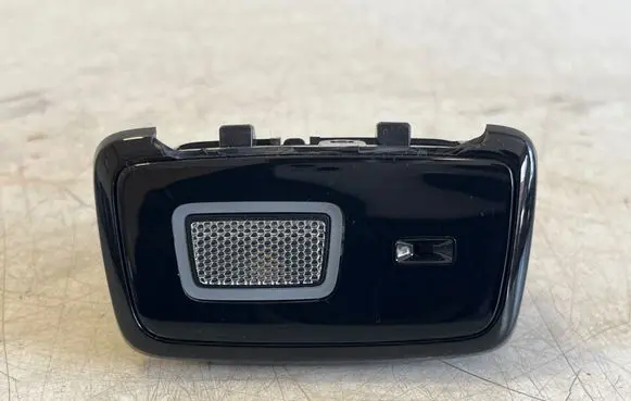 Polestar 2 Rear seat light 32275600