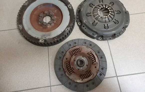 Opel Vivaro Clutch set kit 8200424197