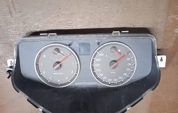 Volvo V50 Speedometer (instrument cluster) 30786343 0269362 69594870T