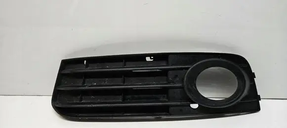 Audi A4 S4 B8 8K Tow hook cap/cover 