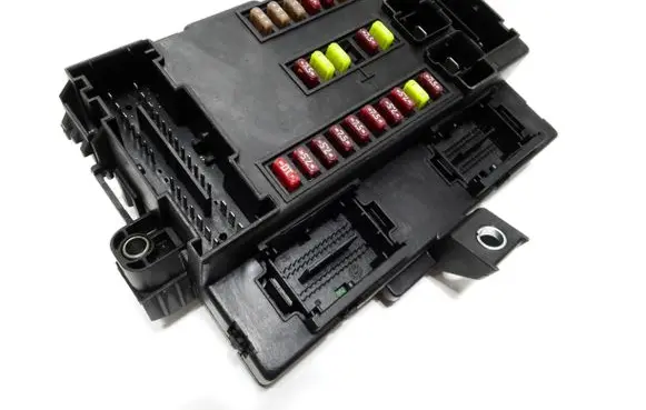 Peugeot Boxer Fuse module 1388706080 01388706080 10R041061