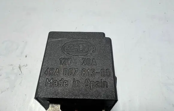 Mercedes-Benz C W203 Other relay 4RA00781300 0025421119 4126C2