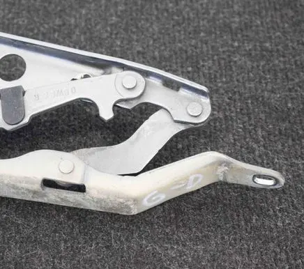 Porsche 997 Tailgate/trunk/boot hinge