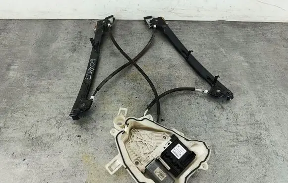 Seat Altea Front door window regulator with motor 
