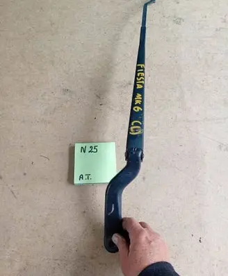 Ford Fiesta Front wiper blade arm 5628451245