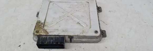 Volkswagen Golf IV Engine control unit/module MKC104014 1058104014