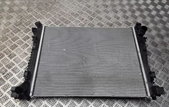 Renault Sandero II Coolant radiator 214107347r