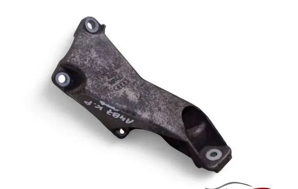 Audi A4 S4 B7 8E 8H Engine mounting bracket 8E0199307A
