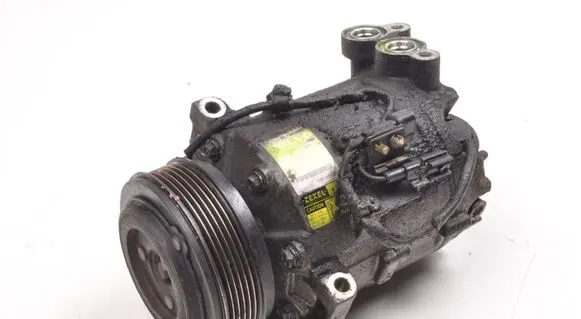 Volvo S80 Air conditioning (A/C) compressor (pump) 30780442