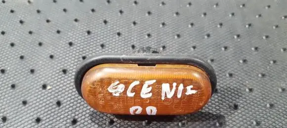 Renault Scenic I Front fender indicator light