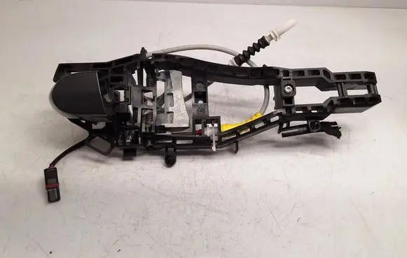 BMW 2 F22 F23 Front door coupe exterior handle/bracket 51217242568