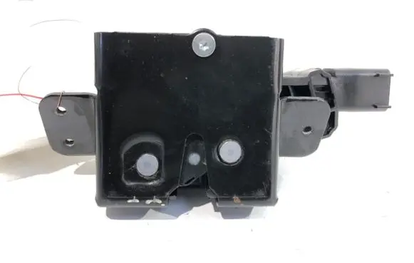 Opel Insignia A Tailgate exterior lock 13581405