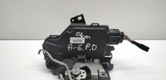 Audi A6 S6 C5 4B Front door lock 4B1837016G