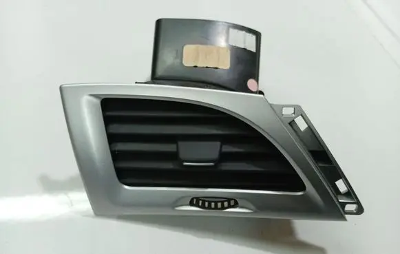 Renault Megane III Dash center air vent grill 