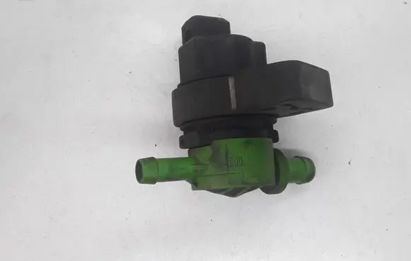 Mercedes-Benz C W203 Turbo solenoid valve 0004703893