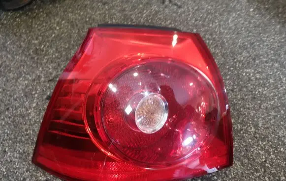 Volkswagen Golf V Rear/tail lights 1K6945095E