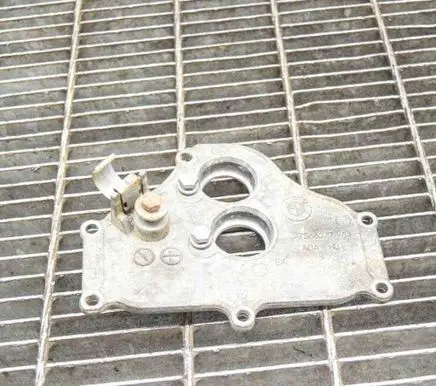 BMW 5 F10 F11 Other cylinder head part 7566277