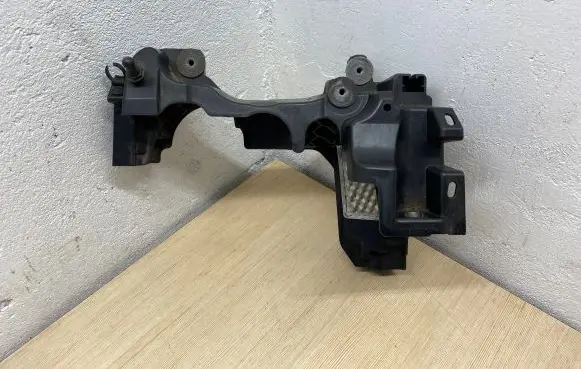 Peugeot 3008 I Other engine bay part 9688453180 S292846