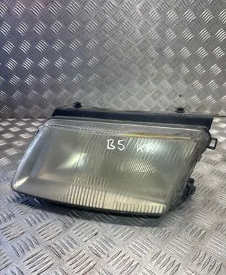 Volkswagen PASSAT B5 Headlight/headlamp