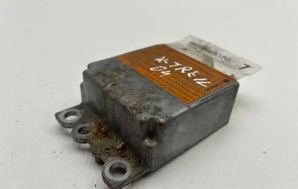 Nissan X-Trail T30 Airbag control unit/module 988208H405 040706