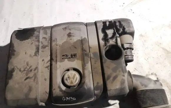 Volkswagen Jetta V Engine cover (trim) zsb07k129601 4610185919