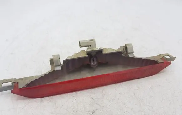 Toyota Avensis Verso Third/center stoplight E43020001 P1203