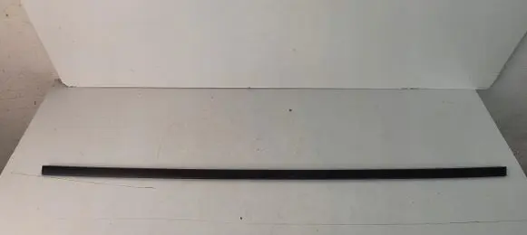 Porsche Cayenne (92A) Rear door windshield rail 7P5853908B