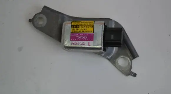 Lexus RX 450H Airbag deployment crash/impact sensor 8983448020