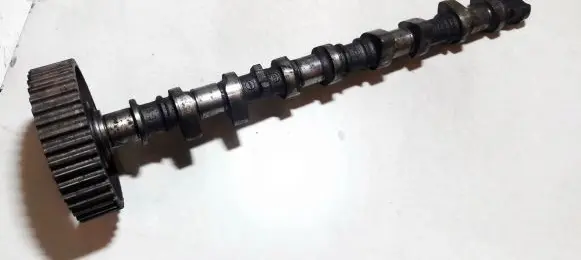 Ford Mondeo MK II Camshaft 
