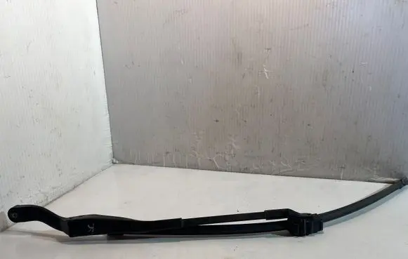 Mercedes-Benz E W211 Front wiper blade arm A2118200344