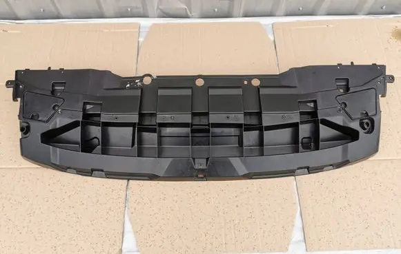 Dacia Duster III Engine splash shield/under tray 638442997R-BAX