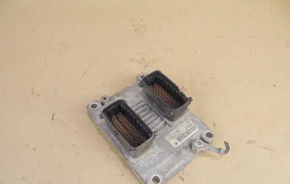Opel Astra G Engine control unit/module 0261208669 1039S10878 55556629