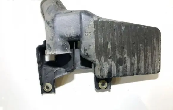 Mazda 626 Intake resonator 