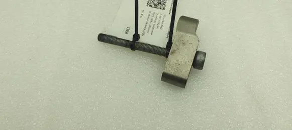 Mercedes-Benz A W176 Fuel Injector clamp holder A6510160438