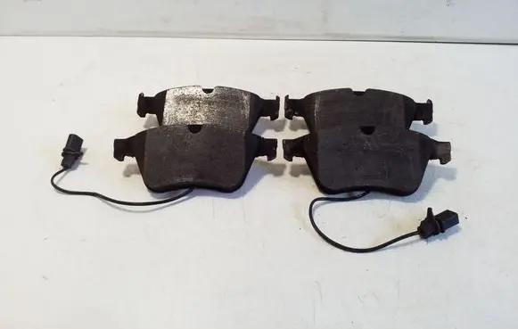 Bentley Continental Brake pads (front) 