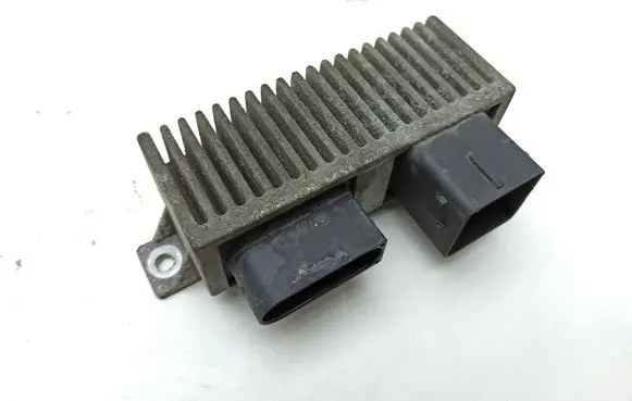 Renault Master III Glow plug pre-heat relay 8200558438A