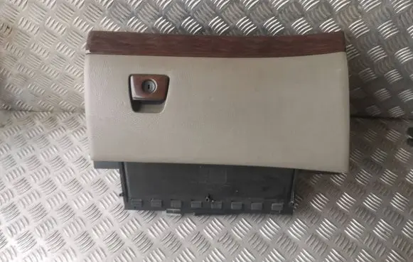 Volvo XC90 Glove box set 3409563 3409421